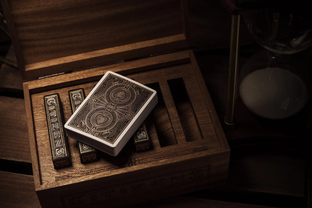 Citizens Spielkarten Wood Box